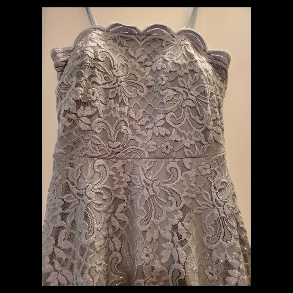 Women's Petite S dres - Picture 2 of 3